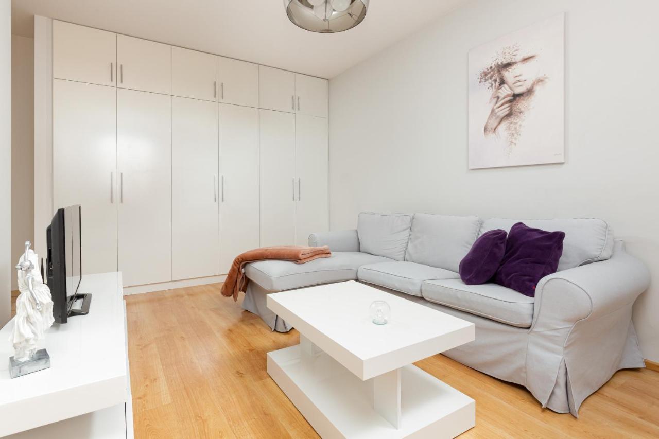 Apartament Na Woli Sowinskiego By Noclegi Renters Warsaw Exterior photo